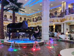 -碧中海汤泉汗蒸酒店