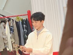 -赛格国际购物中心(小寨店)