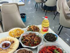 -丹水桥地锅鱼·翘嘴鲌·地方特色全鱼宴(丹江口大坝店)