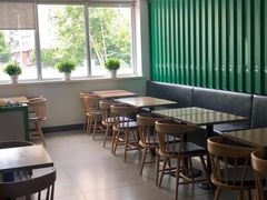 用餐区-老乡鸡(紫桐新村店)