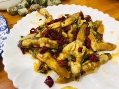 -蚝堡海鲜·威海菜·海肠捞饭·烧烤·亚洲吃蚝公司(幸福门店)