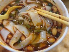 -覃肥叔桂林米粉(粮道街店)