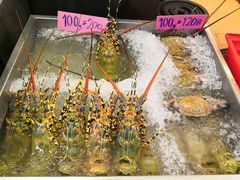 -J Daeng Seafood
