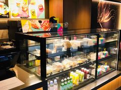 面包甜点陈列柜-星巴克(古象大酒店店)