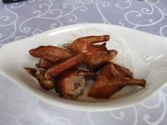 妙龄乳鸽-香山家宴