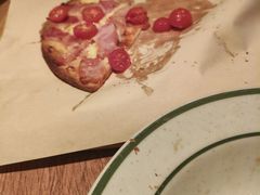 -玛格萝妮比萨屋(陆家浜路店)