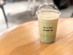 冰椰汁抹茶牛奶-HELLO 27 意面·沙拉·帕尼尼