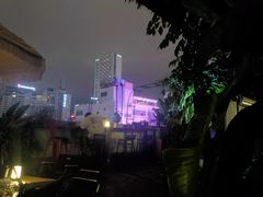 -拖板鞋咖啡旅行酒店(春熙路地铁站店)