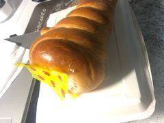 草莓奶油号角-新侨三宝乐面包店(崇文门店)