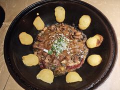 -万里闯关东铁锅炖菜馆(高新旗舰店)