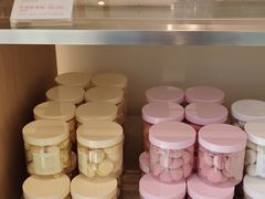 零售区-好利来(七宝领展广场店)