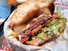 -The Habit Burger Grill 哈比特汉堡(复兴soho店)