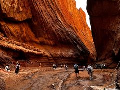 -天山神秘大峡谷