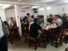 大堂-宝瑞门钉肉饼店