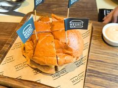 双层牛肉培根汉堡-Magnet磁食(愚园路店)