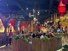 -老滇山寨•云南特色菜•地方菜•民族风情歌舞表演(金碧店)