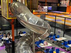 -Tenker Club弹刻极限主题公园 · 蹦床 · 团建 · 生日派对(大关店)