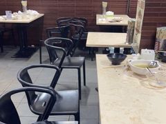 大堂-啰啰冰屋(景洪总店)
