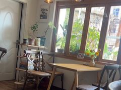 -In Cafe隐食研室