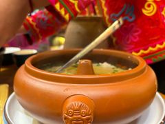 -老滇山寨•云南特色菜•地方菜•民族风情歌舞表演(金碧店)