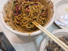 -黑八私房老北京炸酱面