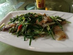 -怡园酒家(陈政路店)