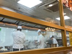 -汗腾格里·风味餐厅(新疆驻京办店)