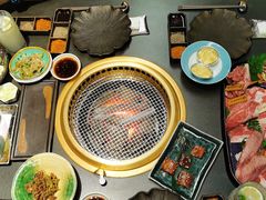 -铭牛烧肉·和牛海鲜自助(高新月牙湖店)