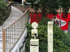 -瑞虹新天地月亮湾
