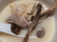 -煲王粤菜餐厅(中侨中心店)