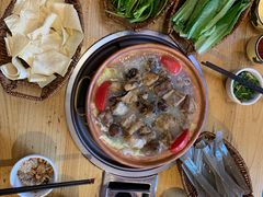 -阿婆情腊排骨火锅(金虹路店)