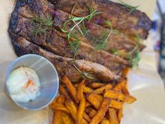 -LESCEDARS Brasserie Bistro香柏树