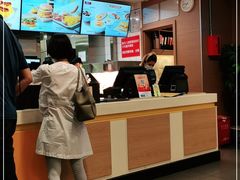 -麦当劳(轻轨曹杨路店)