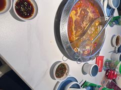 -左庭右院鲜牛肉火锅(金山万达店)