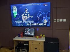 -蓝尊量贩(黄河路店)