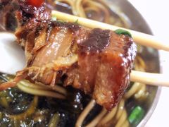 -小龙大肉面馆