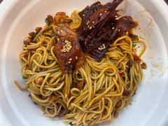 -万方圆拌粉瓦罐汤(五湖国际店)