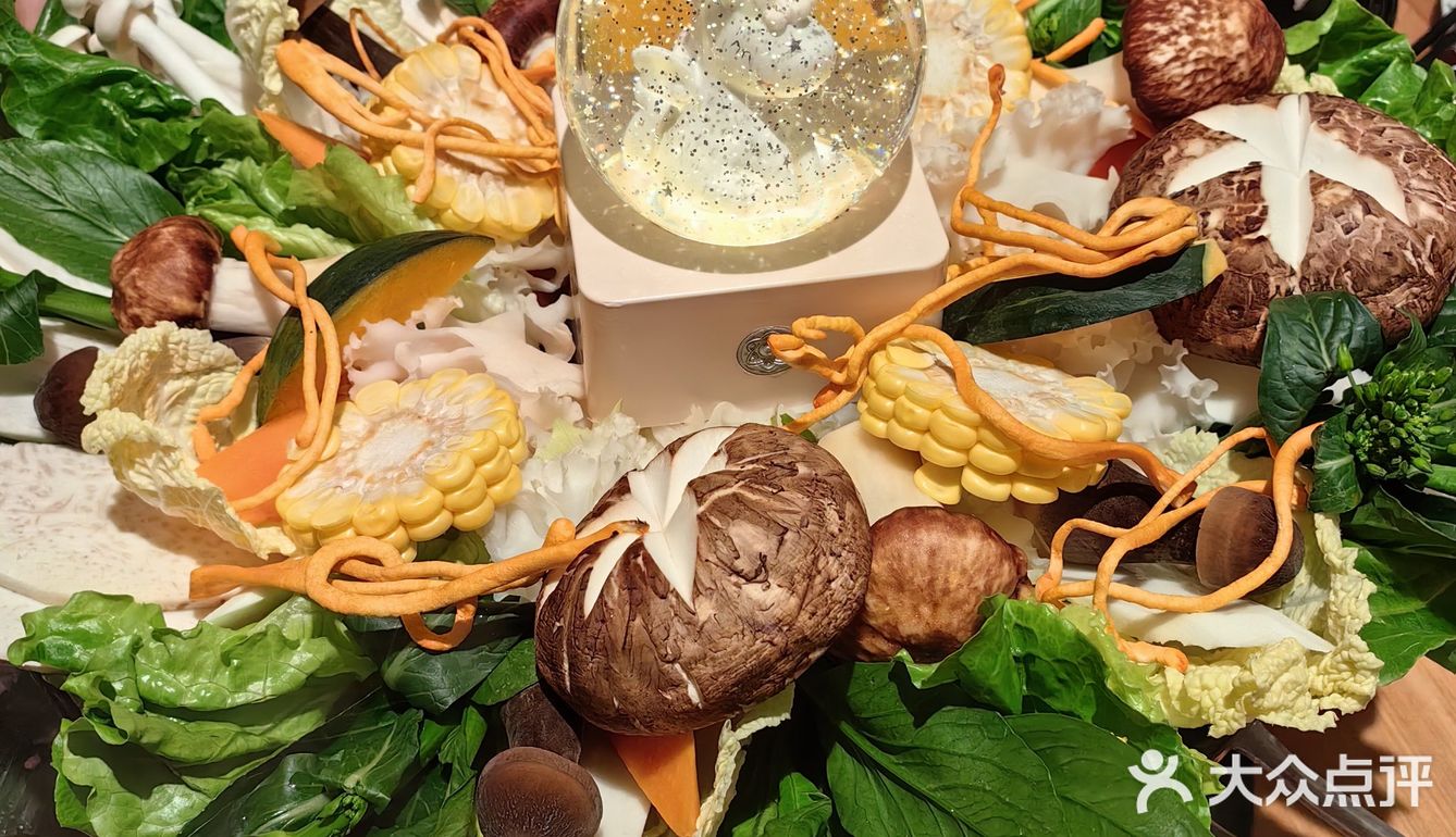 一份明太子局土豆，一份面条，吃得大家都饱饱的