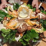 一份明太子局土豆，一份面条，吃得大家都饱饱的