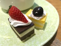 -华邑酒店·鲜艳全日自助餐厅