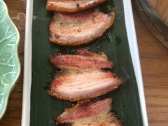 烤脆皮（土）猪肉-中8楼风尚云南菜(颐堤港店)
