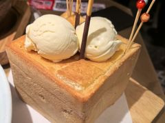 面包遇上冰激凌-新发现(复地活力城店)