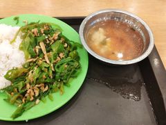 -华中科技大学东三学生食堂