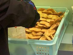 小蝴蝶酥-上海哈尔滨食品厂(淮海中路店)