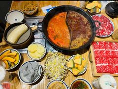 番茄牛油鸳鸯锅底-袁山山重庆火锅(丈八北路店)