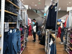 -优衣库(深圳万象天地旗舰店)