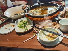 -有红鸡毛店·川菜(建设路店)