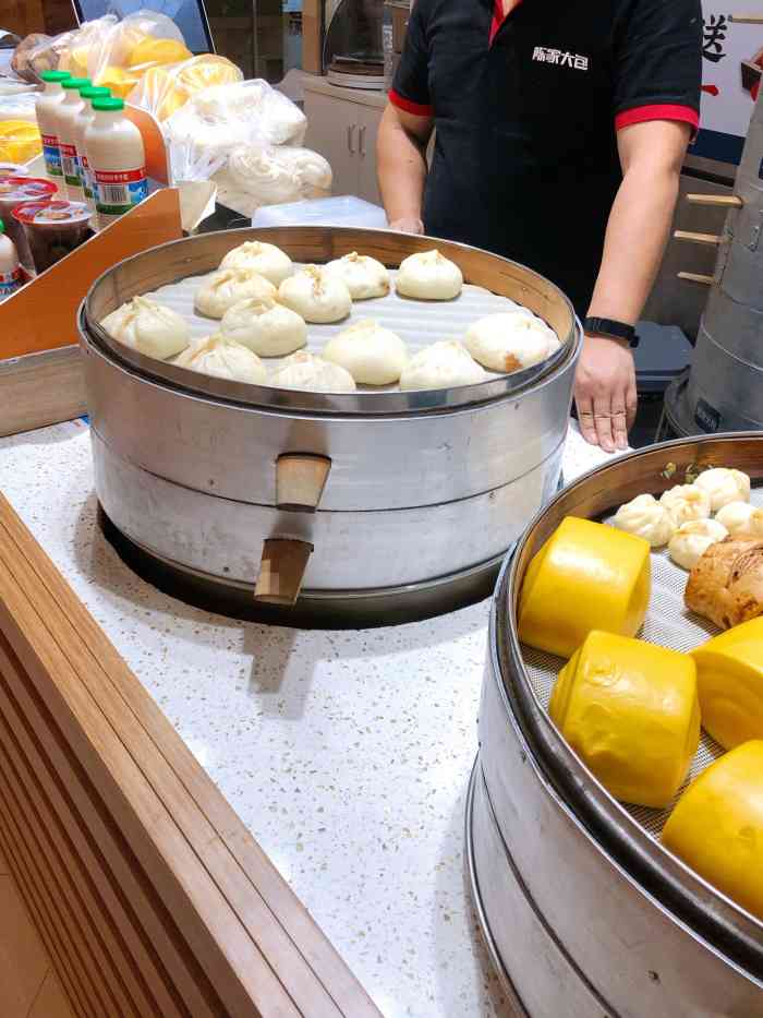 陈家大包(古墩路印象城店)-"看了附近的限时秒杀,然后排了过去吃的「.