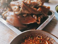 -王万妈卤猪脚(青岩交通路)