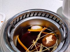 -龍歌自助小火锅(市南金茂湾店)